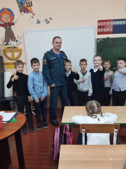 Классный час с папой во 2 "Б" классе.